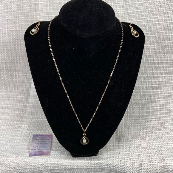 New Genuine Freshwater Pearl Pendant Earrings and Necklace Gold Tone Classic - Picture 6 of 6